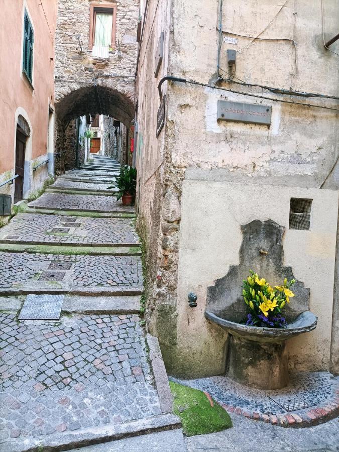 Ferienwohnung A Casa Di Fede Dolceacqua Exterior foto